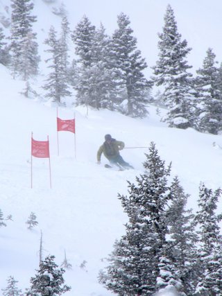 apron challenge skier